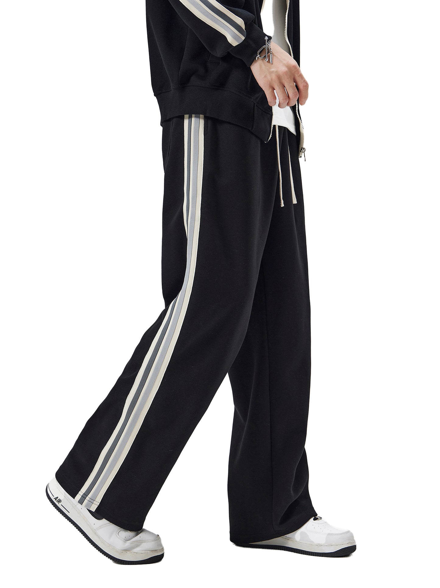 Contrast Side-Stripe Straight-Leg Sweatpants